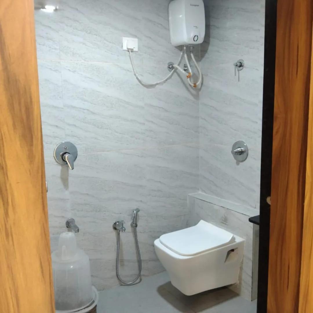 Hotel Sun Shine Ahmedabad Bagian luar foto